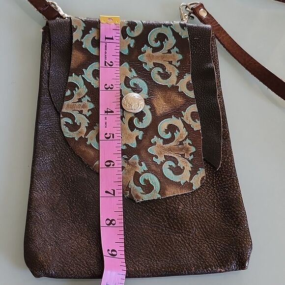 Leather Crossbody Hand Crafted Artisan Bag - Picture 7 of 10